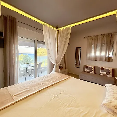 M&n Archangelos (Rhodes)