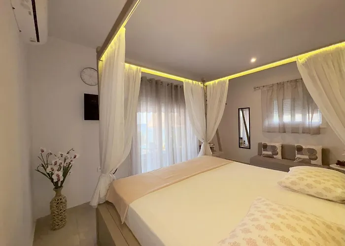 M&n Apartament Archangelos (Rhodes)