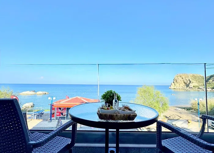 M&n * Archangelos (Rhodes)