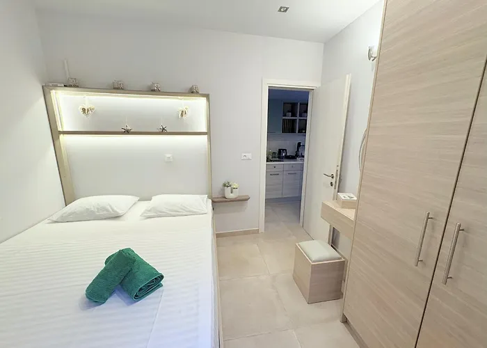 M&n Apartament Archangelos (Rhodes)