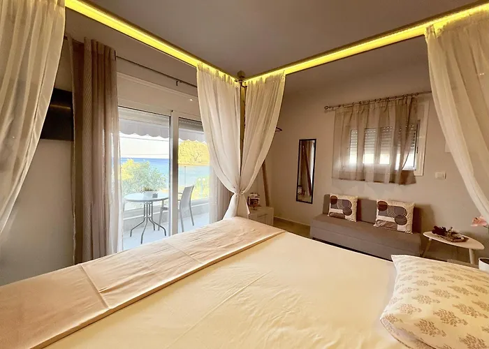 M&n Archangelos (Rhodes)